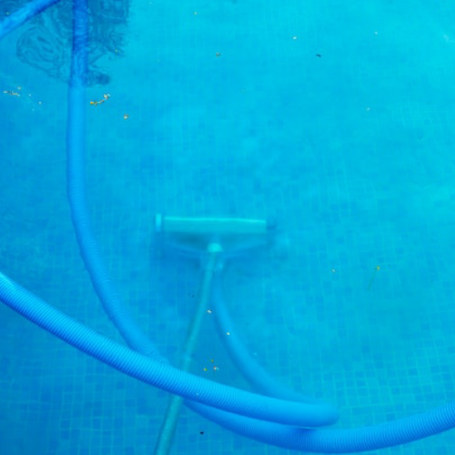 pool cleaning glen huntly