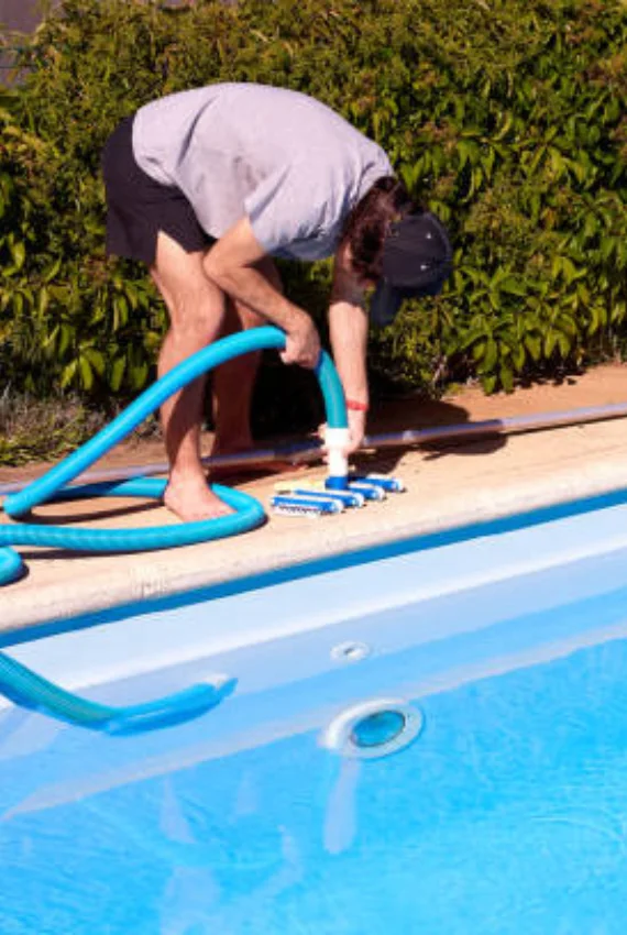 oakleigh swimming pool maintenance