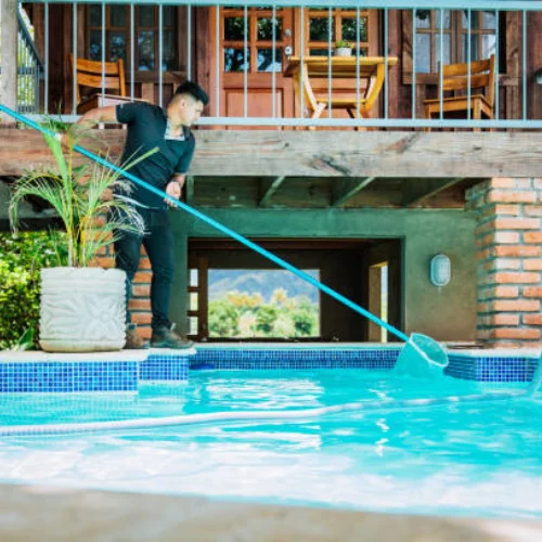 pool cleaning moorabbin