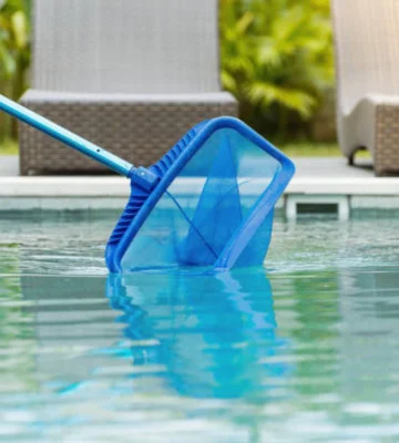 pool cleaning murrumbeena