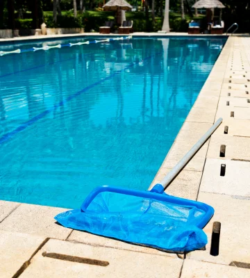 pool cleaning services ashwood