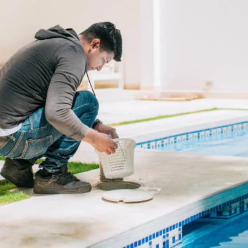 swimming pool maintenance balwyn