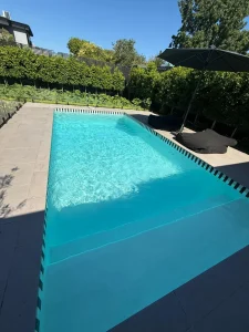 pool cleaning and maintenance